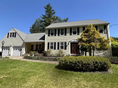 Exterior - 9 Oak Ridge Rd, Kensington, NH 03833 photo 3 of 17