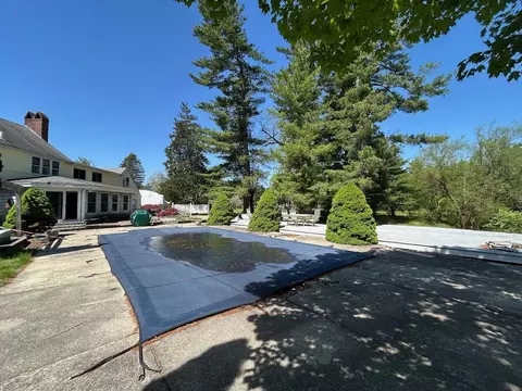 Exterior - 9 Oak Ridge Rd, Kensington, NH 03833 photo 10 of 17