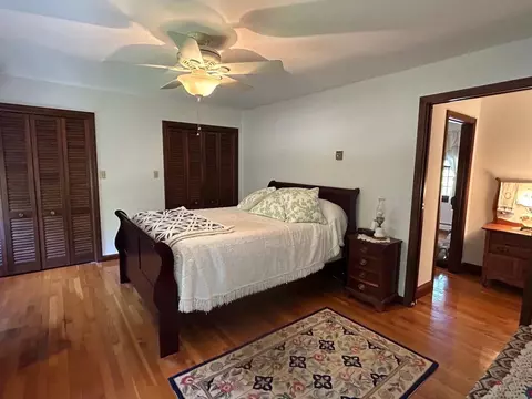 Bedroom - 9 Oak Ridge Rd, Kensington, NH 03833 photo 5 of 6