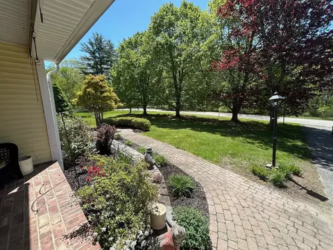 Exterior - 9 Oak Ridge Rd, Kensington, NH 03833 photo 14 of 17