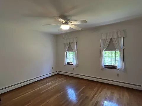 Bedroom - 9 Oak Ridge Rd, Kensington, NH 03833 photo 1 of 6
