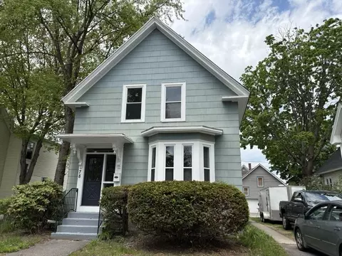 78 Pennacook St, Manchester, NH 03104