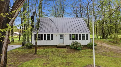 6 Forest Ln, Ossipee, NH 03814