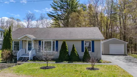 25 Sargent St, Woodstock, NH 03262