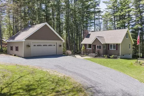 34 Tall Pine Rd, Moultonborough, NH 03254