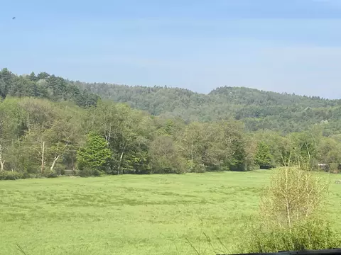 13 Happy Hollow Rd, Royalton, VT 05068