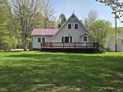 369 Bushey Hill Rd, Derby, VT 05829