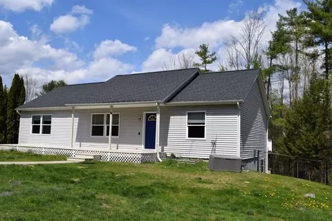 12 Vermont Dr, White River Junction, VT 05001