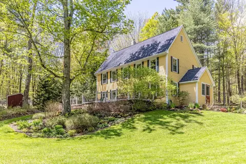 409 Hollow View Rd, Stowe, VT 05672