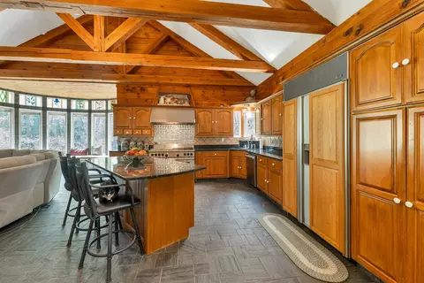 65 Green Mountain Rd, Effingham, NH 03882
