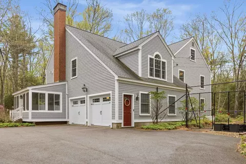 51 Sandy Brook Dr, Durham, NH 03824