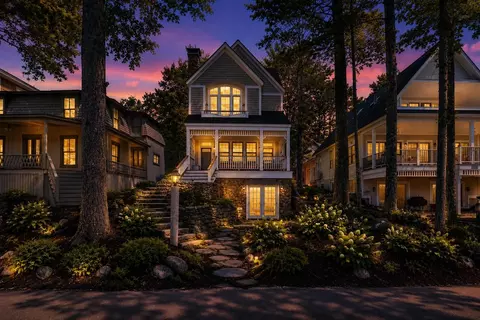 6 Lake Ave, Newbury, NH 03255
