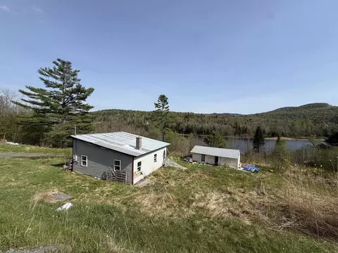 2153 River Rd, Gilman, VT 05904