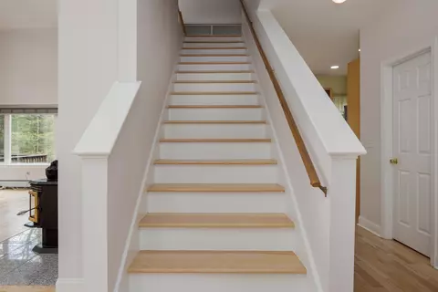 Entry Way - 34 Shorewood Estates Rd, Unity, NH 03773 photo 2 of 4