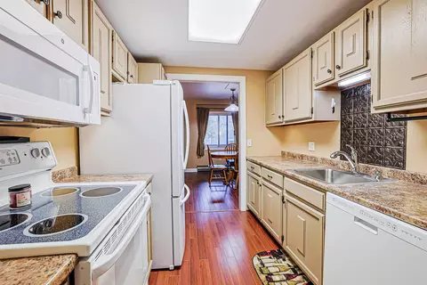 663 Cherry Valley Rd #306, Gilford, NH 03249