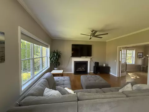 Living - 480 Wildflower Cir, Williston, VT 05495 photo 6 of 8