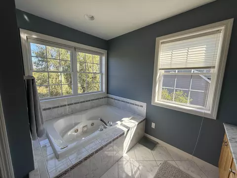 Bath - 480 Wildflower Cir, Williston, VT 05495 photo 6 of 7