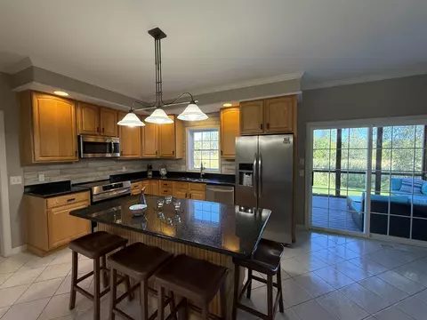 Kitchen - 480 Wildflower Cir, Williston, VT 05495 photo 4 of 4