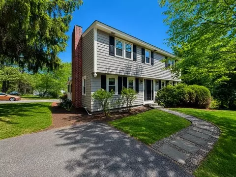 30 Ridge Rd, Nashua, NH 03062