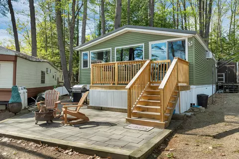 591 Weirs Blvd #104, Laconia, NH 03246