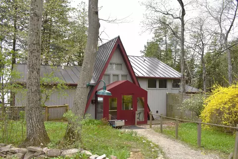 705 Cedar Beach Rd, Charlotte, VT 05445