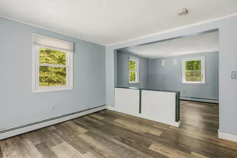 Living - 28 Beech Hill Rd, Exeter, NH 03833 photo 5 of 12