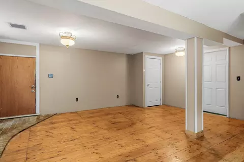 Living - 28 Beech Hill Rd, Exeter, NH 03833 photo 10 of 12