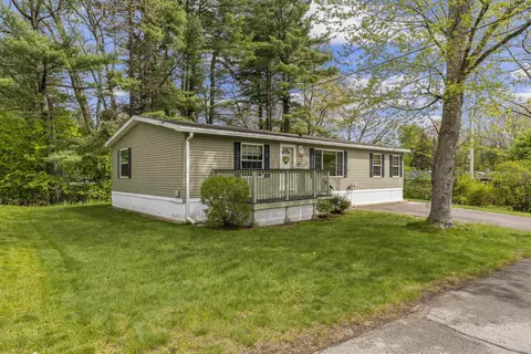 16 Eric Ave, Nashua, NH 03062