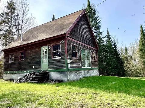 40 Griffin Rd, Stewartstown, NH 03576