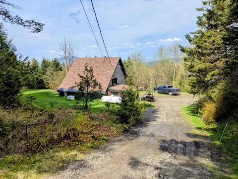 17 Plateau Rd, Stewartstown, NH 03576