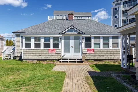 21 Fuller Acres #4, Hampton, NH 03842
