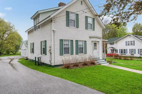 18 Diamond St, Saint Albans, VT 05478