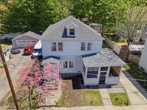 18 Fifield St, Nashua, NH 03060