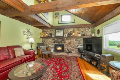Living - 65 Effingham Rd, Ossipee, NH 03864 photo 5 of 6