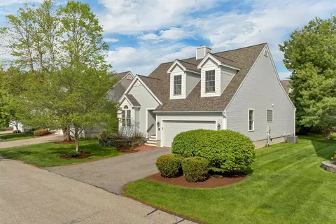 20 Hampton Mdws, Hampton, NH 03842