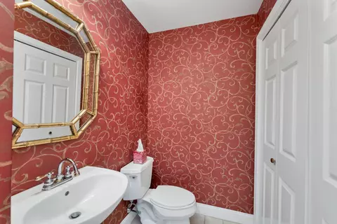 20 Hampton Mdws, Hampton, NH 03842 photo 16