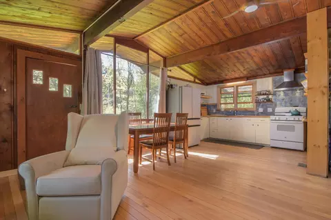 1310 Clif Reynolds Rd, Jeffersonville, VT 05464