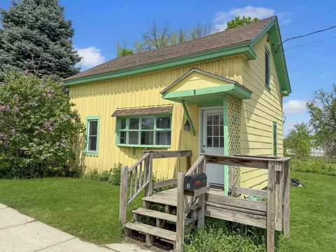 8 Lake St, Swanton, VT 05488
