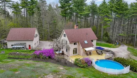 370 Center Conway Rd, Brownfield, ME 04010