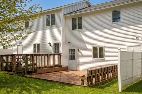 155 Dorr Dr #CONDO  18, Rutland, VT 05701