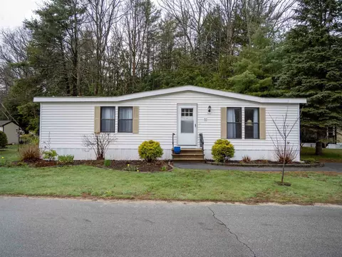 52 Monadnock Dr, Rochester, NH 03867