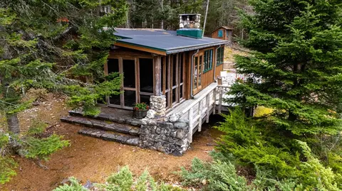 36 Mountain Rd, Dalton, NH 03598