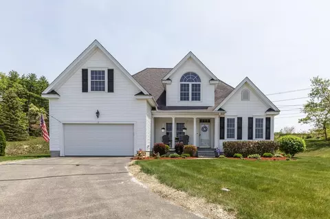 3 S Parrish Dr, Londonderry, NH 03053