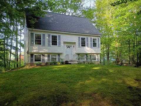 6 Friar Tuck Rd, Canterbury, NH 03224