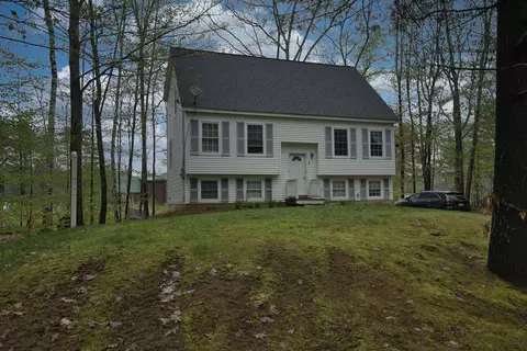 6 Friar Tuck Rd, Canterbury, NH 03224