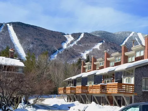 105 Forum Dr #16, Warren, VT 05674