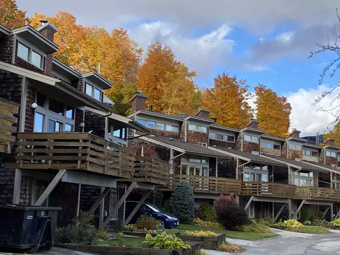 Exterior - 105 Forum Dr #16, Warren, VT 05674 photo 6 of 7