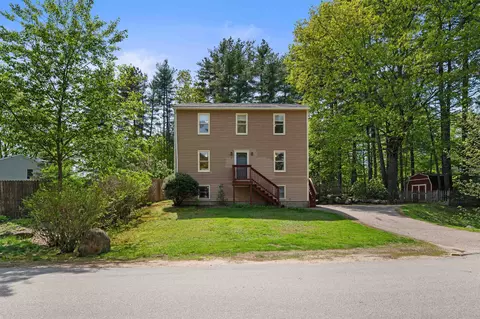 80 Woodlands Dr, Epping, NH 03042