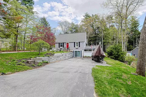 53 Dalton Dr, Barnstead, NH 03225