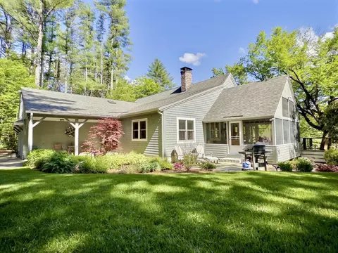 14 Fox Run Rd, Wilmot, NH 03287